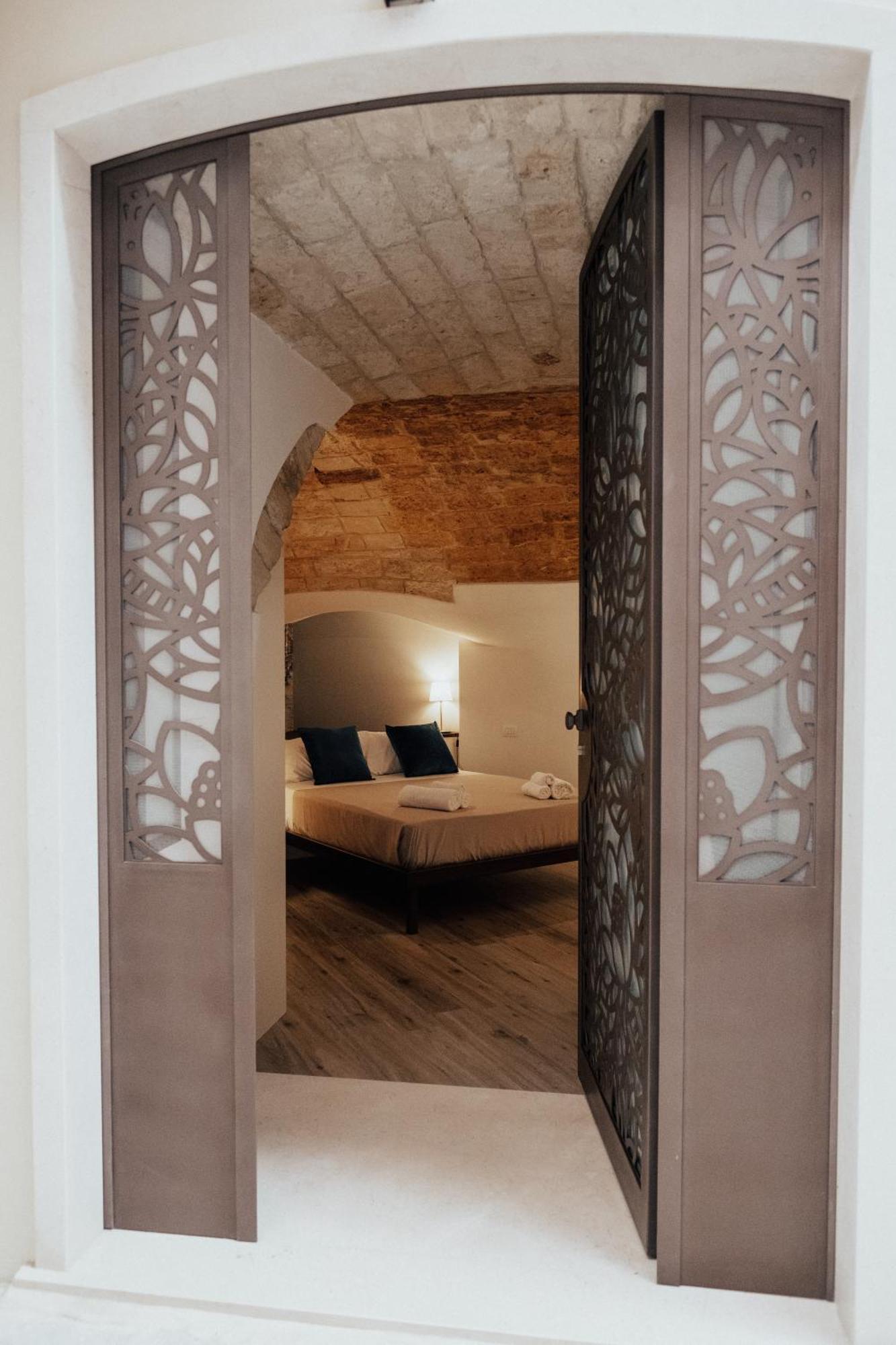 Timeless Apulian Luxury Suite Bari Exterior foto